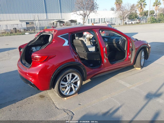SJKCH5CP9HA018186 Infiniti Qx30 Luxury