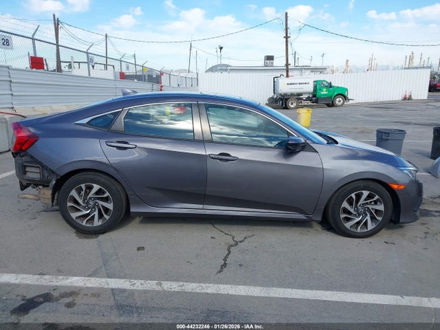 Honda CIVIC EX 2017 2HGFC2F74HH558850 Image 14