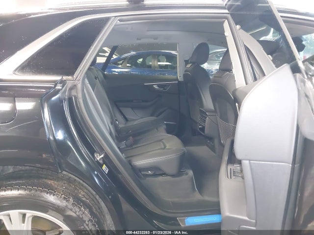 2022 AUDI Q8 WA1BVBF1XND023706 Photo 7