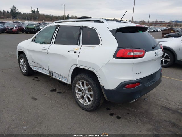 Jeep Cherokee Latitude 2015 1C4PJMCS3FW653248 Image 3