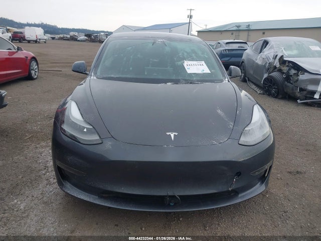 2022 Tesla Model 3 Long Range Dual Motor All-wheel Drive მანქანა იყიდება აუქციონზე, vin: 5YJ3E1EB5NF337559, აუქციონის ნომერი: 44232344