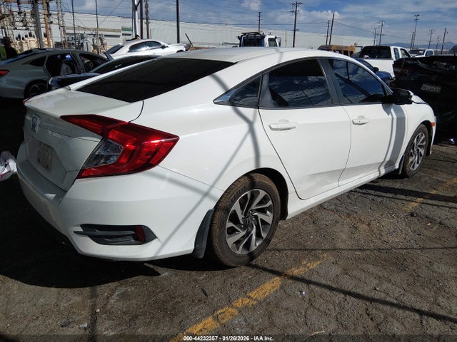 Honda CIVIC EX 2016 2HGFC2F73GH569921 Image 4