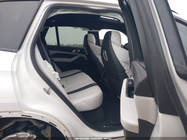 2024 BMW X5 M 5YM13ET02R9W20708 Photo 7
