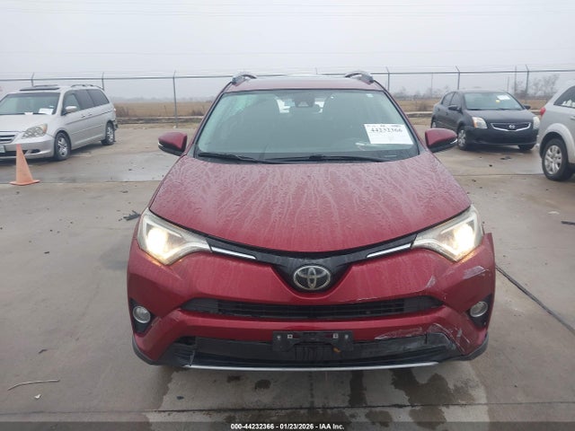 2T3WFREV1JW431316 Toyota Rav4 Xle