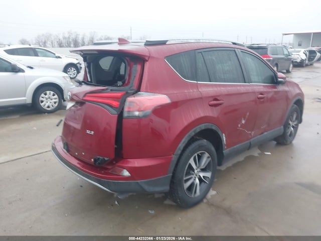 2T3WFREV1JW431316 Toyota Rav4 Xle