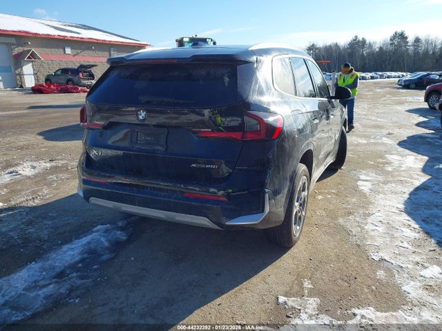 2025 BMW X1 WBX73EF09S5086704 Photo 3