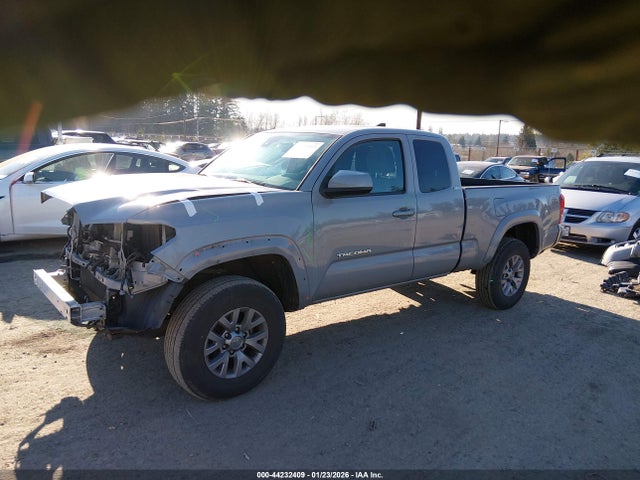 5TFRZ5CN2KX085600 Toyota Tacoma Sr5 V6