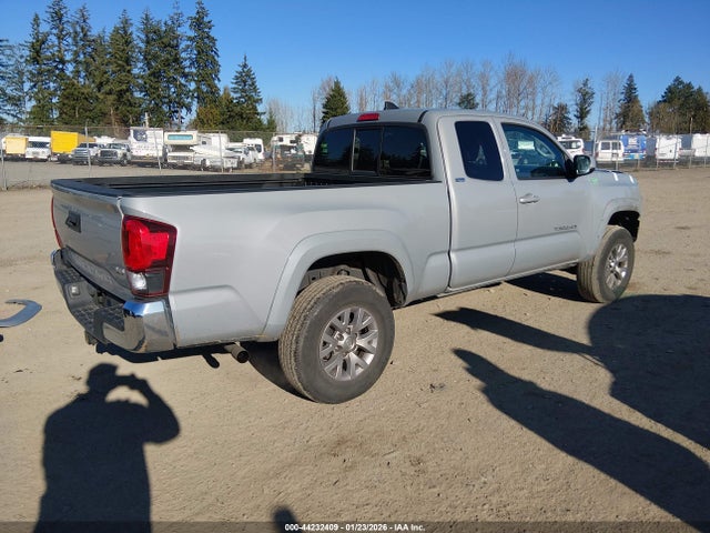 5TFRZ5CN2KX085600 Toyota Tacoma Sr5 V6