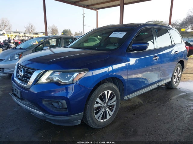 5N1DR2MN9JC605722 Nissan Pathfinder Sv