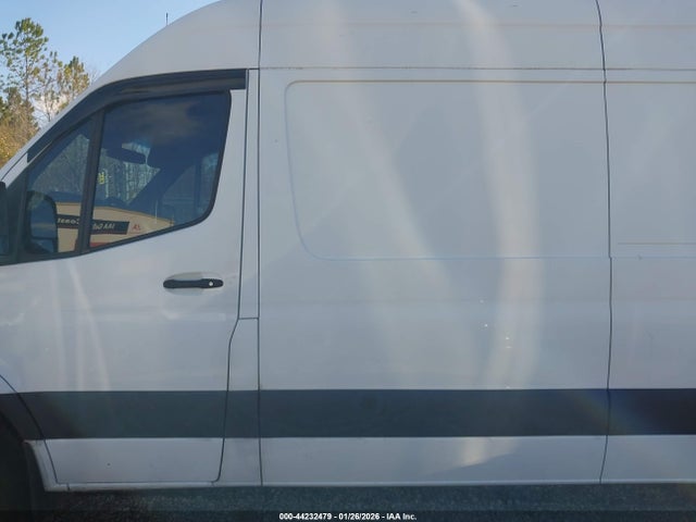 WD4PF1CD3KT002205 Mercedes-Benz Sprinter 2500 High Roof V6