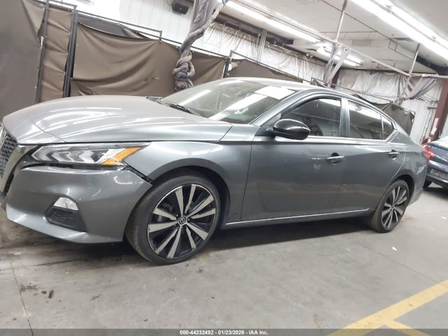 1N4BL4CW8MN311553 Nissan Altima Sr Intelligent Awd