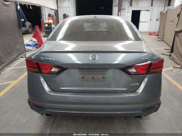 1N4BL4CW8MN311553 Nissan Altima Sr Intelligent Awd