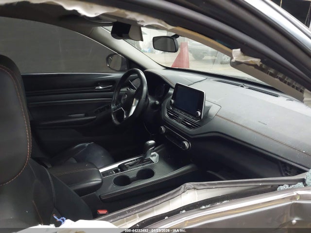 1N4BL4CW8MN311553 Nissan Altima Sr Intelligent Awd