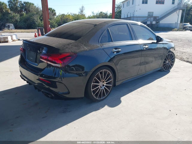 2021 MERCEDES-BENZ AMG A 35 W1K3G5BB2MJ296827 Photo 3