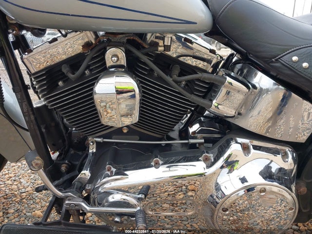 2011 HARLEY-DAVIDSON FLSTC 1HD1BW514BB023063 Photo 8