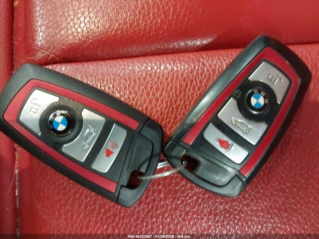 44232547 :رقم المزاد ، WBA3B5C52EP652142 vin ، 2014 Bmw 328i Xdrive مزاد بيع