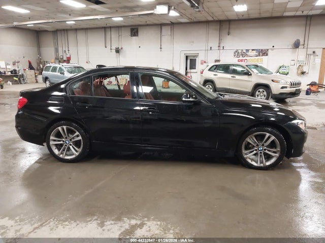 44232547 :رقم المزاد ، WBA3B5C52EP652142 vin ، 2014 Bmw 328i Xdrive مزاد بيع