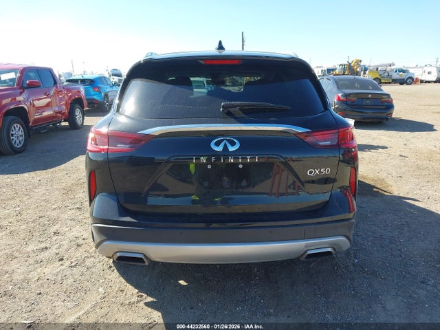 44232560 :رقم المزاد ، 3PCAJ5BA4PF107391 vin ، 2023 Infiniti Qx50 Luxe مزاد بيع