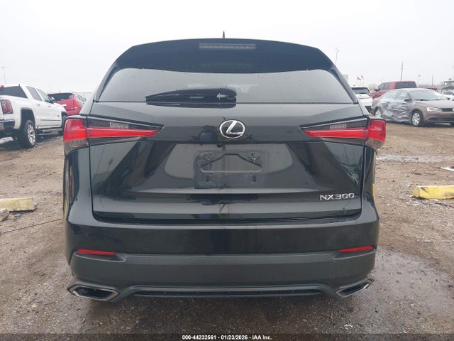 44232561 :رقم المزاد ، JTJYARBZ7J2105668 vin ، 2018 Lexus Nx 300 مزاد بيع