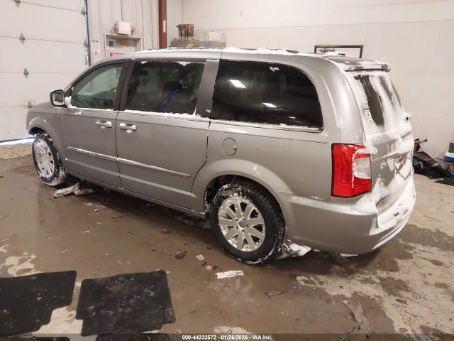 2015 Chrysler Town & Country Touring მანქანა იყიდება აუქციონზე, vin: 2C4RC1BG7FR544637, აუქციონის ნომერი: 44232572