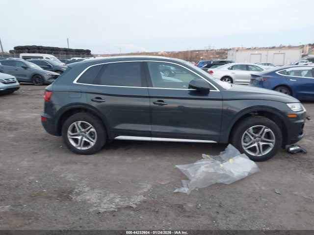 WA1ANAFY1K2135031 Audi Q5 45 Premium