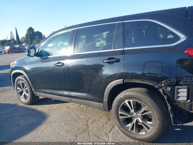 5TDZZRFH0KS335497 Toyota Highlander Le