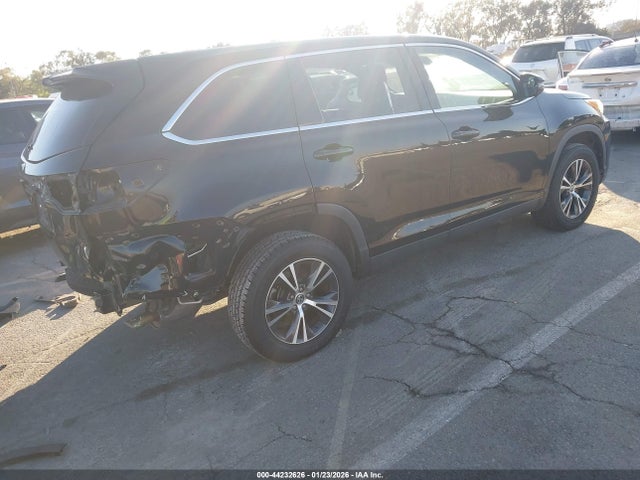 5TDZZRFH0KS335497 Toyota Highlander Le