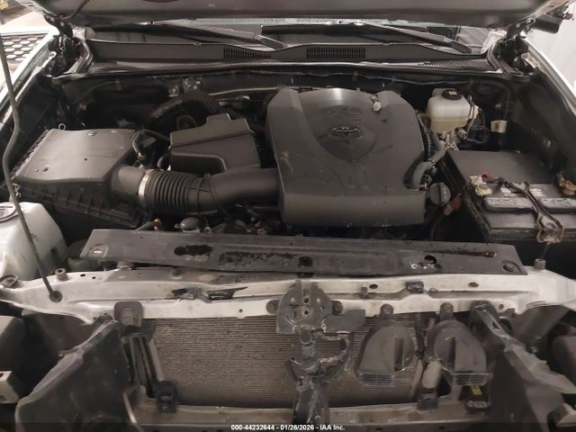 3TMCZ5AN8NM477502 Toyota Tacoma Trd Off Road