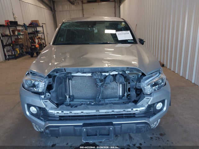 3TMCZ5AN8NM477502 Toyota Tacoma Trd Off Road