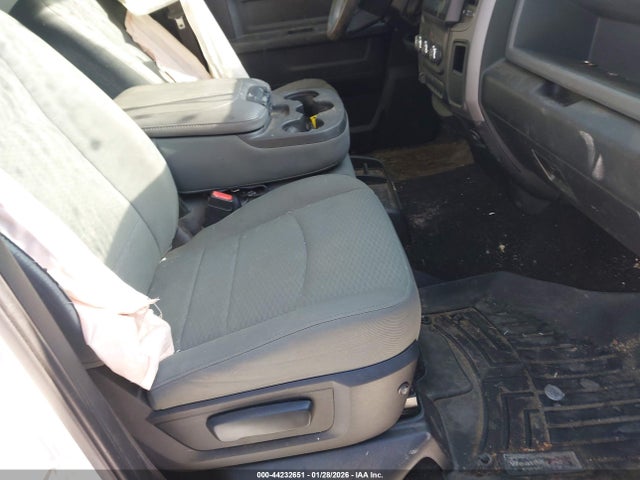 Продаж на аукціоні авто 2016 Ram 2500 Tradesman, vin: 3C6UR5CJ8GG187560, номер лоту: 44232651