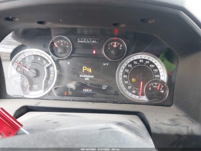 44232668 :رقم المزاد ، 3C6UR5DL5JG223891 vin ، 2018 Ram 2500 Big Horn  4x4 6'4 Box مزاد بيع