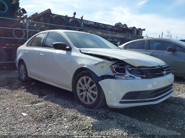 3VWD17AJ2FM352417 Volkswagen Jetta 1.8t Se