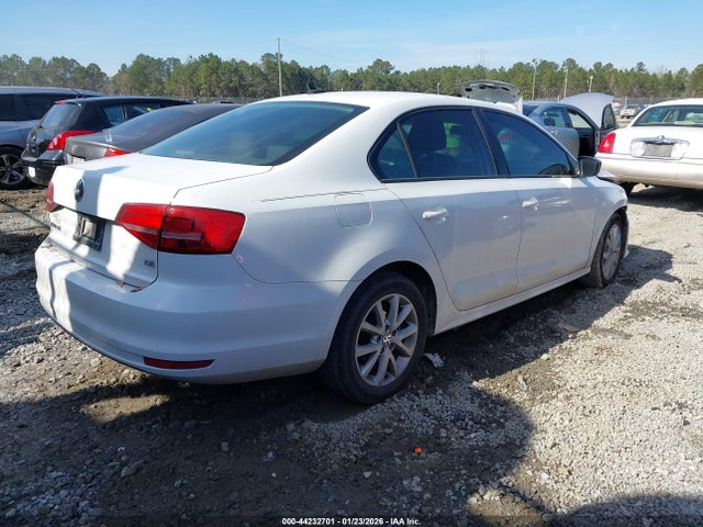 3VWD17AJ2FM352417 Volkswagen Jetta 1.8t Se