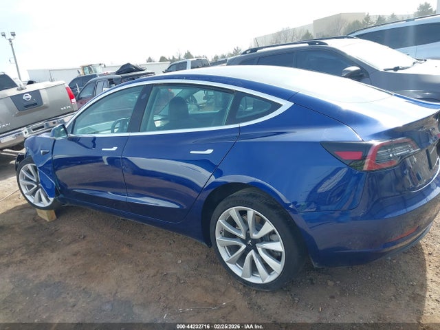 44232716 :رقم المزاد ، 5YJ3E1EB7LF735613 vin ، 2020 Tesla Model 3 Long Range Dual Motor All-wheel Drive مزاد بيع