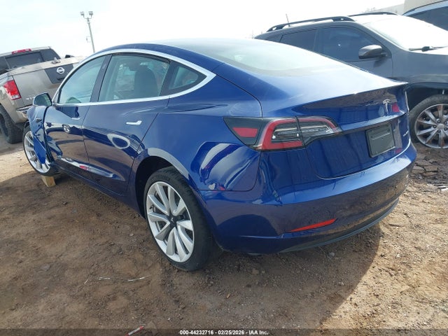 44232716 :رقم المزاد ، 5YJ3E1EB7LF735613 vin ، 2020 Tesla Model 3 Long Range Dual Motor All-wheel Drive مزاد بيع