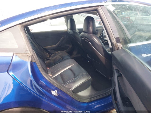 44232716 :رقم المزاد ، 5YJ3E1EB7LF735613 vin ، 2020 Tesla Model 3 Long Range Dual Motor All-wheel Drive مزاد بيع