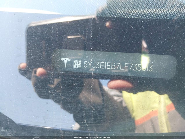 44232716 :رقم المزاد ، 5YJ3E1EB7LF735613 vin ، 2020 Tesla Model 3 Long Range Dual Motor All-wheel Drive مزاد بيع
