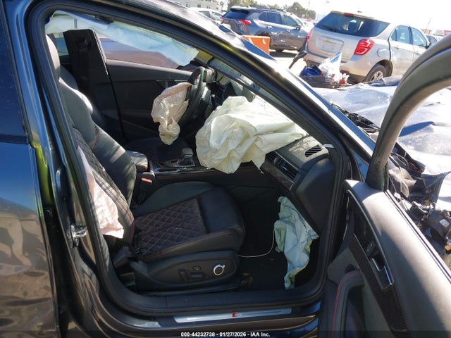 2023 AUDI S4 WAUB4AF49PA081241 Photo 4