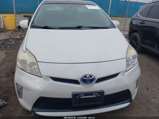 Toyota Prius Three 2015 JTDKN3DU8F0400079 Image 13
