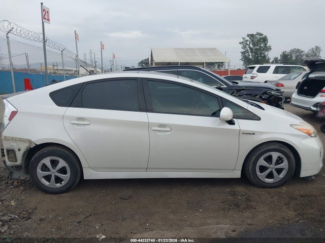 Toyota Prius Three 2015 JTDKN3DU8F0400079 Image 14