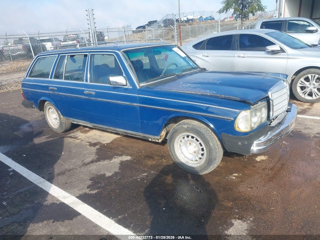 1984 MERCEDES-BENZ 300 WDBAB93A1EF008067