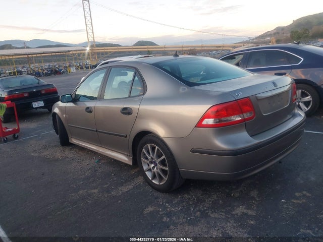 2004 SAAB 9-3 YS3FB49S841004256 Photo 2