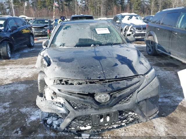 4T1G11BK9LU011846 Toyota Camry Se Awd