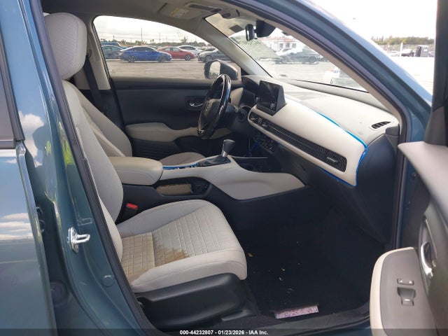 2024 HONDA HR-V 3CZRZ2H31RM704431 Photo 4