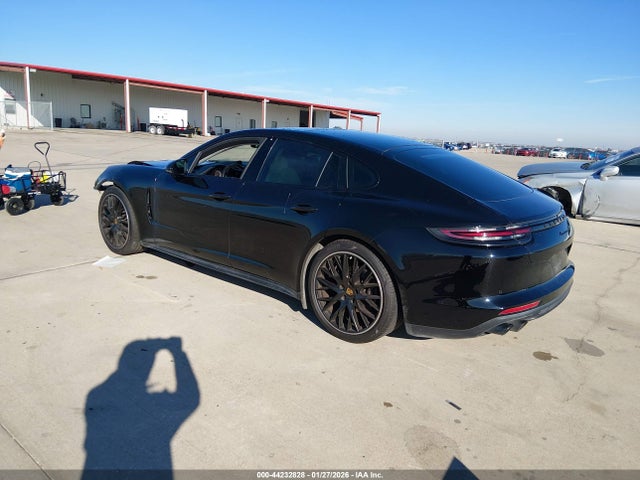 2018 PORSCHE PANAMERA WP0AA2A79JL110392 Photo 2
