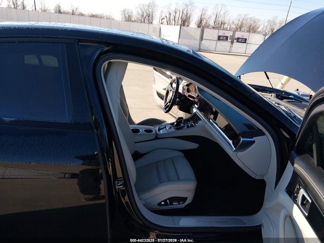 2018 PORSCHE PANAMERA WP0AA2A79JL110392 Photo 4
