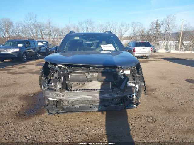 44232848 :رقم المزاد ، JF2SLDBC8SH426085 vin ، 2025 Subaru Forester Premium مزاد بيع
