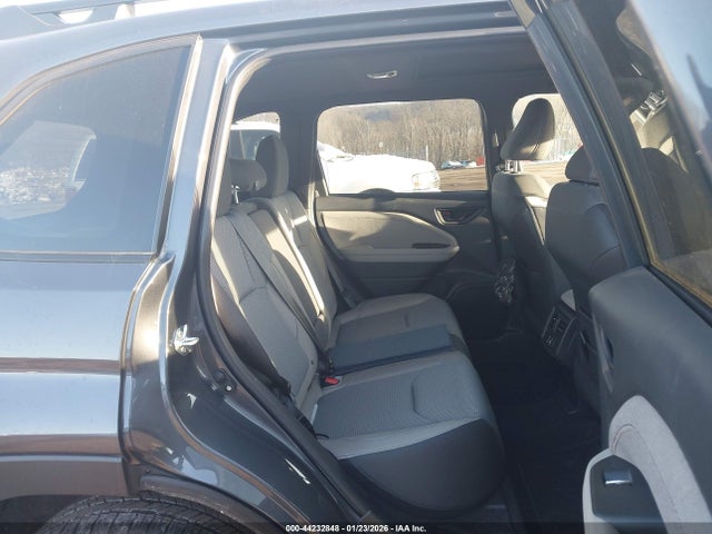 44232848 :رقم المزاد ، JF2SLDBC8SH426085 vin ، 2025 Subaru Forester Premium مزاد بيع