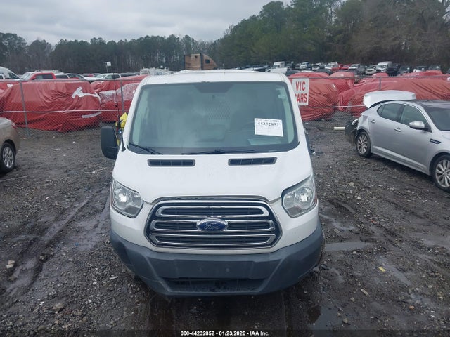 1FTNR1ZM6FKA33752 Ford Transit-250
