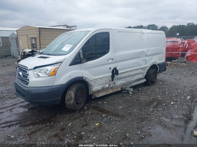 1FTNR1ZM6FKA33752 Ford Transit-250